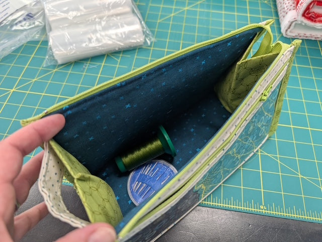 Inside Out Pouch Class with Cheryl