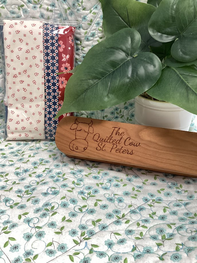 HH St. Peters Table Topper